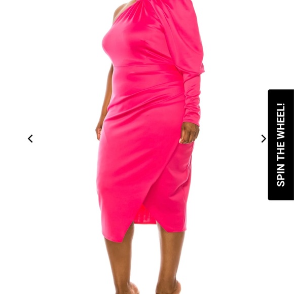 LIVD plus sized dress - Picture 2 of 3